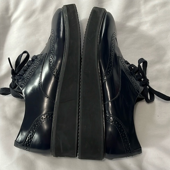 Massimo Dutti Navy Leather Oxfords - Picture 2 of 9